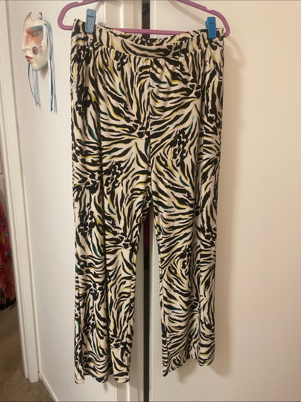 Attitudes by Renee Cream and Black Zebra-Print Wide Leg Pants NWT Petite Medium